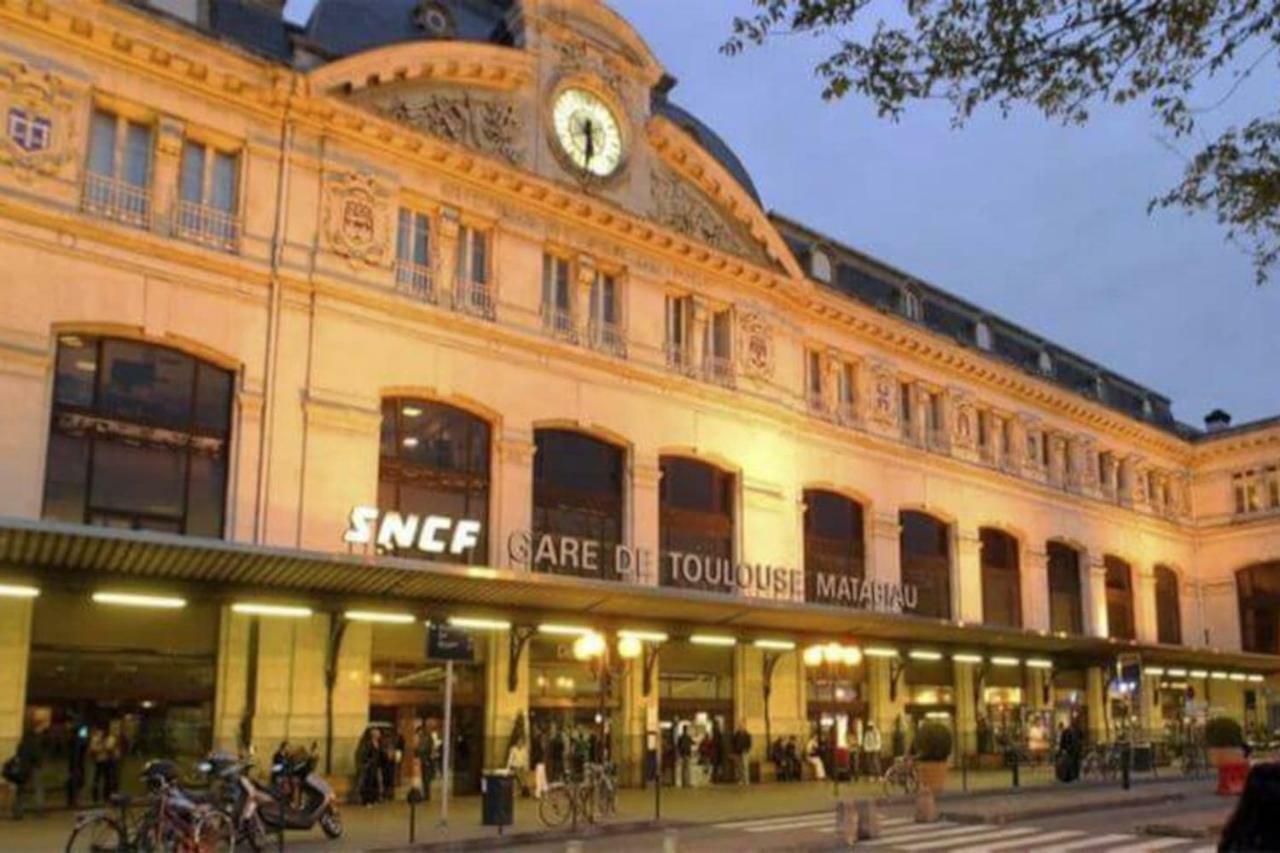 :) Grand Lumineux A Et Parking *